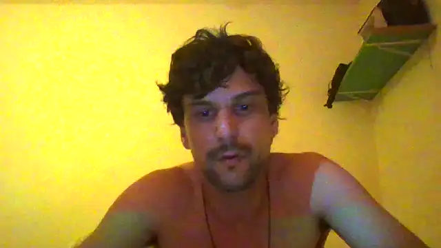 Snapshot of couplemilk chatting on February 6, 2026, 3:44 am couplemilk online show from February 6, 2026, 3:44 am