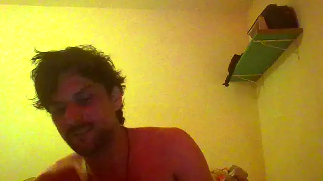 Snapshot of couplemilk chatting on February 13, 2026, 9:22 pm couplemilk online show from February 13, 2026, 9:22 pm