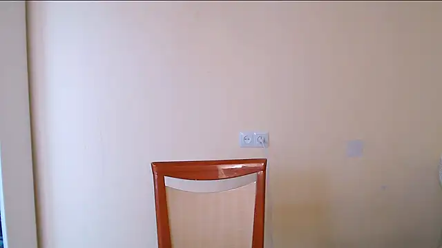 Cutesweetheart online show from April 7, 2026, 9:21 am