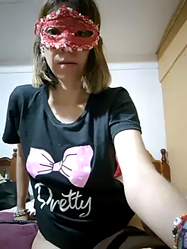 Lunababymylove online show from December 26, 2024, 7:49 pm