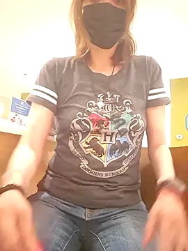 Lunababymylove online show from March 1, 2026, 1:07 am