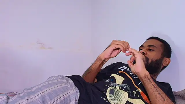 KaelMoreau online show from February 8, 2026, 10:02 pm