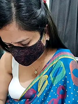 Snapshot of payal_sharma1 chatting on March 22, 2025, 12:35 pm payal sharma1 online show from March 22, 2025, 12:35 pm