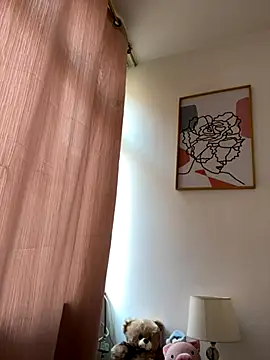 Snapshot of HallieLemon1 chatting on November 8, 2025, 8:40 pm HallieLemon1 online show from November 8, 2025, 8:40 pm