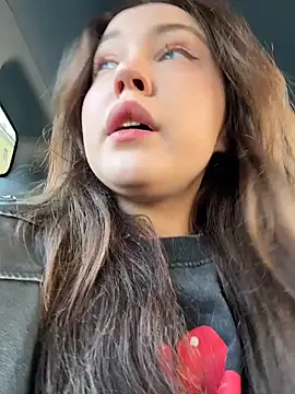 Peachy Dream online show from April 13, 2026, 3:06 pm