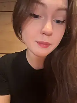 Snapshot of Peachy_Dream chatting on May 15, 2026, 5:09 pm Peachy Dream online show from May 15, 2026, 5:09 pm