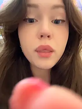 Peachy Dream online show from June 19, 2026, 5:28 pm