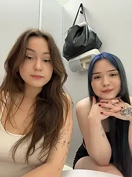 Peachy Dream online show from July 4, 2026, 3:07 pm