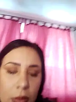 AdelinaJude online show from February 22, 2025, 11:57 am