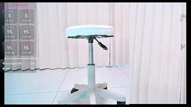 Snapshot of Aster_Hoa chatting on November 29, 2025, 3:53 am Aster Hoa online show from November 29, 2025, 3:53 am