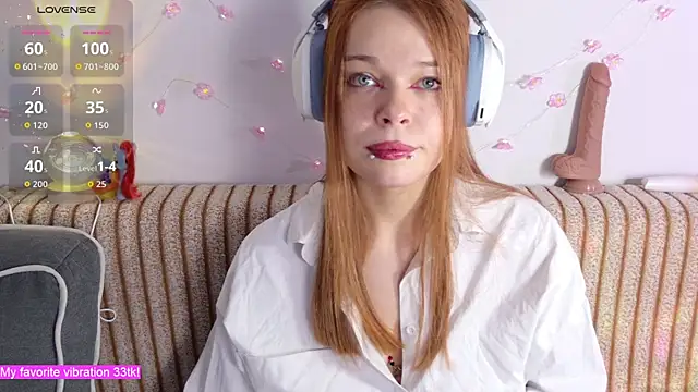 ValBae online show from November 24, 2025, 9:36 pm