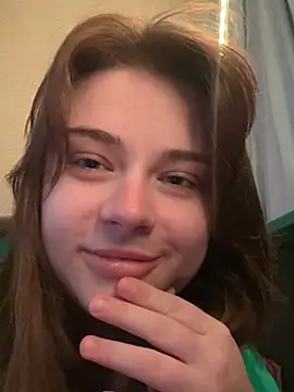 Seductive She Wolf online show from April 5, 2026, 8:11 am