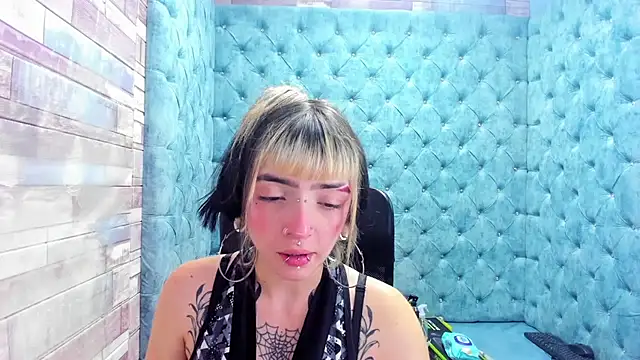 Samantha Smiith online show from February 4, 2026, 3:23 am