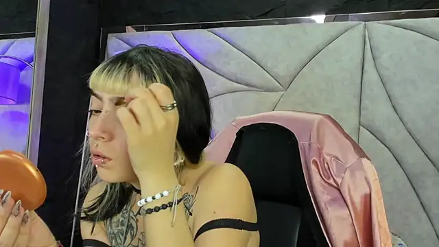 Samantha Smiith online show from February 13, 2026, 4:19 am