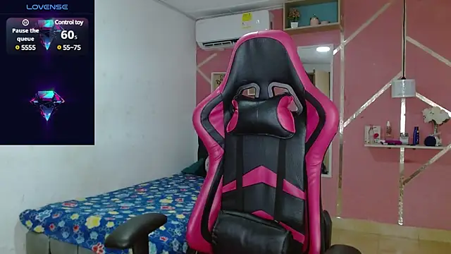 analus-01 online show from January 11, 2025, 9:36 pm