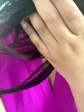 yassminsexy22 online show from September 9, 2025, 12:59 pm