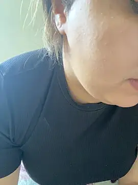 yassminsexy22 online show from March 28, 2026, 11:21 am