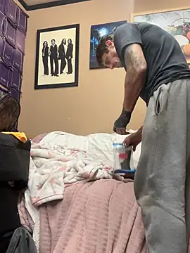 UtopianMisfit1 online show from February 6, 2026, 4:50 am