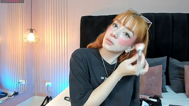 sweeet peach online show from January 26, 2025, 8:56 pm