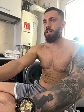 Snapshot of LoveIsBlind_ chatting on October 10, 2025, 4:55 am LoveIsBlind  online show from October 10, 2025, 4:55 am