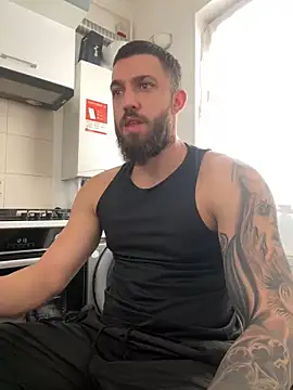 Snapshot of LoveIsBlind_ chatting on October 28, 2025, 9:13 am LoveIsBlind  online show from October 28, 2025, 9:13 am