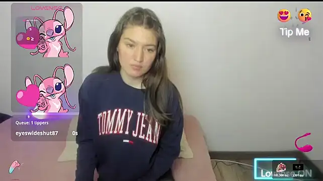 Tesa cute online show from February 22, 2026, 6:24 am