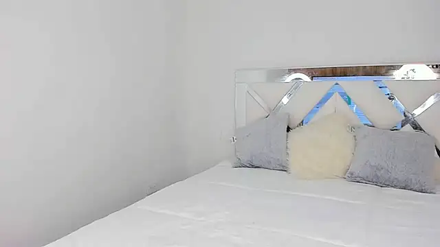 Snapshot of _violetadulce chatting on January 30, 2025, 2:49 am  violetadulce online show from January 30, 2025, 2:49 am