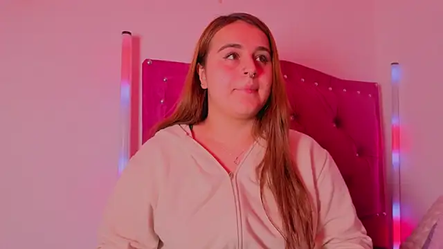 evy orange1 online show from November 20, 2025, 11:04 pm