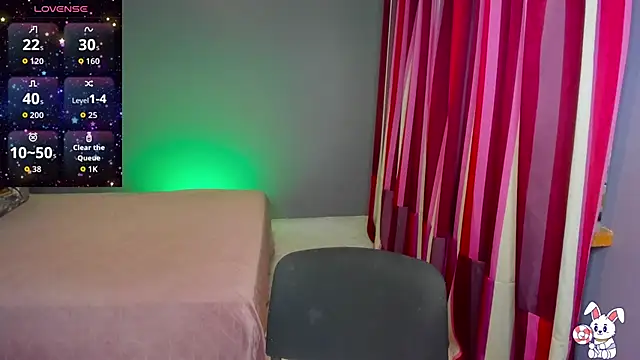 AnitaMays online show from November 11, 2025, 6:57 am