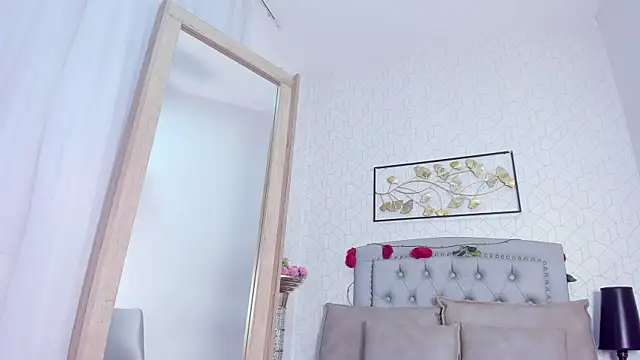 Katalella murillo online show from March 15, 2025, 3:40 am