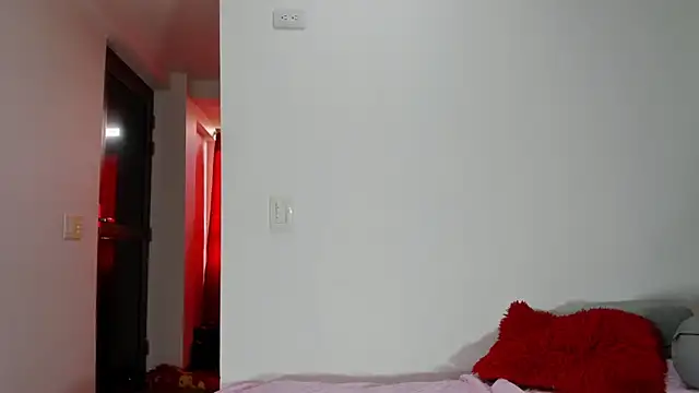 veronica sinner  online show from October 30, 2025, 4:30 pm