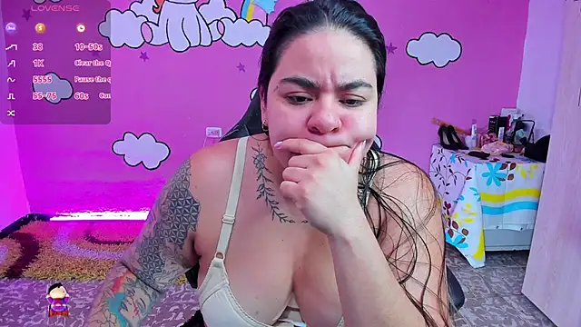 Sharon hils online show from February 16, 2026, 5:53 pm