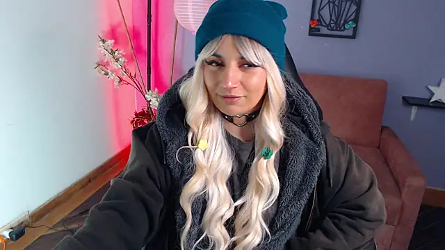 Snapshot of yumin3ko chatting on December 10, 2024, 8:30 am yumin3ko online show from December 10, 2024, 8:30 am