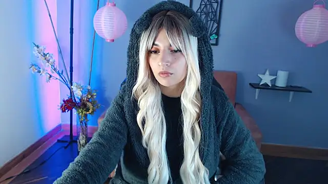 Snapshot of yumin3ko chatting on January 17, 2025, 6:47 am yumin3ko online show from January 17, 2025, 6:47 am