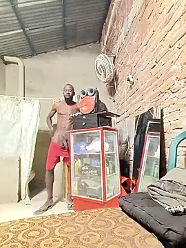 Snapshot of Yairelnegro chatting on January 12, 2026, 10:09 am Yairelnegro online show from January 12, 2026, 10:09 am