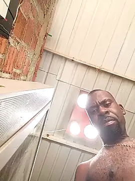 Snapshot of Yairelnegro chatting on April 2, 2026, 5:54 pm Yairelnegro online show from April 2, 2026, 5:54 pm