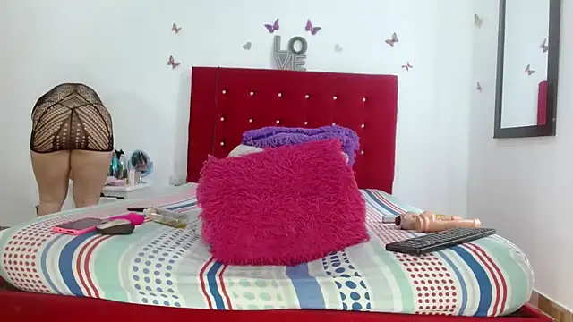 kattysex74 online show from September 24, 2025, 3:04 pm