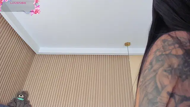 Snapshot of kathecute__ chatting on February 1, 2026, 1:48 am kathecute online show from February 1, 2026, 1:48 am