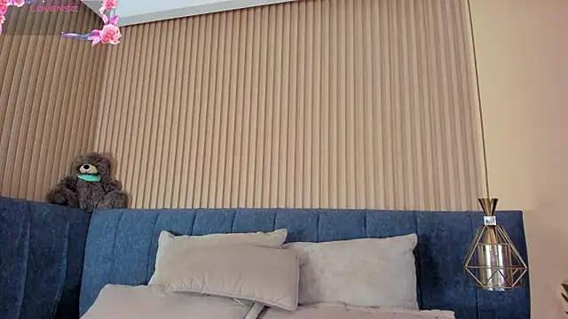 Snapshot of kathecute__ chatting on February 4, 2026, 1:44 am kathecute online show from February 4, 2026, 1:44 am