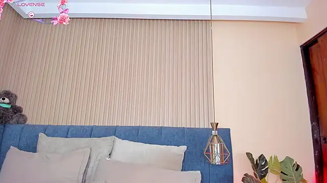 Snapshot of kathecute__ chatting on February 15, 2026, 12:14 pm kathecute online show from February 15, 2026, 12:14 pm