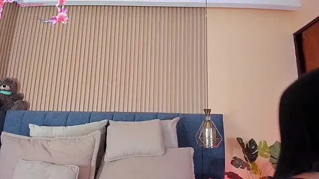 Snapshot of kathecute__ chatting on February 18, 2026, 1:45 am kathecute online show from February 18, 2026, 1:45 am