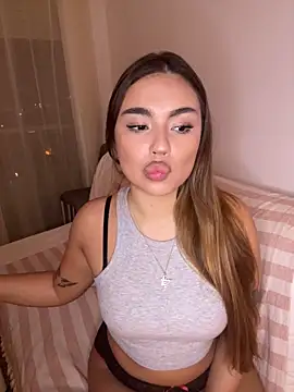 Snapshot of mint_melissaaa chatting on December 19, 2024, 6:12 pm mint melissaaa online show from December 19, 2024, 6:12 pm