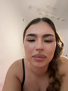 Snapshot of mint_melissaaa chatting on January 10, 2025, 4:30 pm mint melissaaa online show from January 10, 2025, 4:30 pm