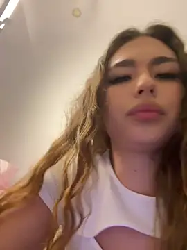 Snapshot of mint_melissaaa chatting on March 11, 2025, 12:28 pm mint melissaaa online show from March 11, 2025, 12:28 pm