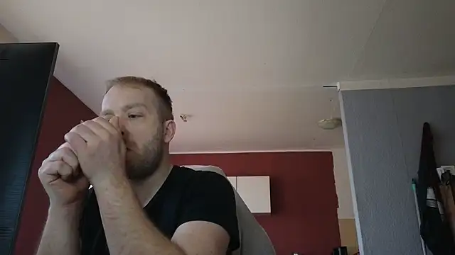 Henner33 online show from March 12, 2026, 11:05 am