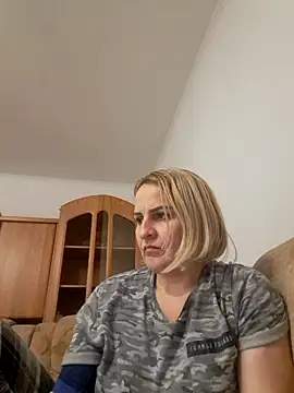 Malichkaanna30 online show from December 24, 2024, 2:33 pm