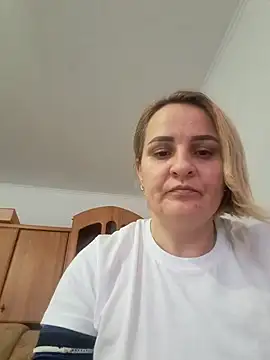 Malichkaanna30 online show from January 14, 2025, 1:28 pm