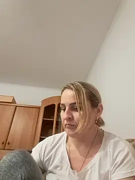 Malichkaanna30 online show from January 28, 2025, 4:52 pm