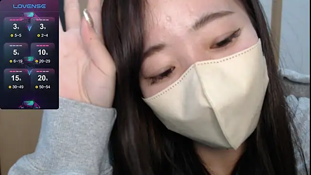 Rio chan  online show from January 3, 2025, 6:35 pm