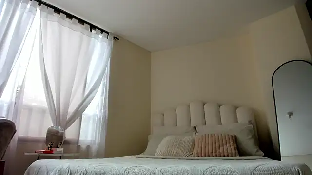 evely coelloo online show from November 11, 2025, 5:46 pm